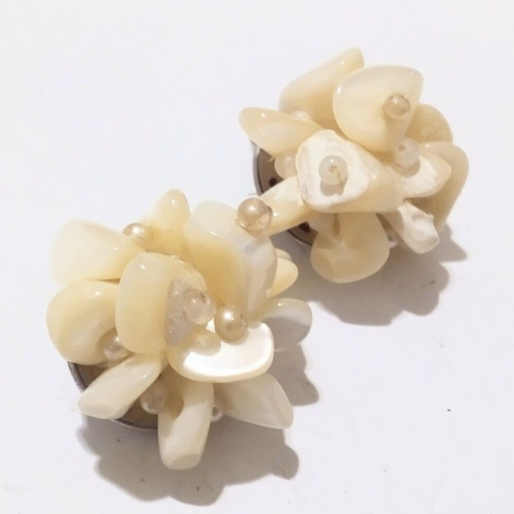 Vintage Mid Century Mother of Pearl Bead Cluster Clip Earrings